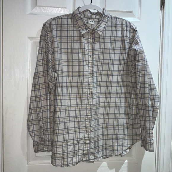 Uniqlo womens  lightweight plaid flannel button front shirt Sz L cotton - Picture 1 of 9